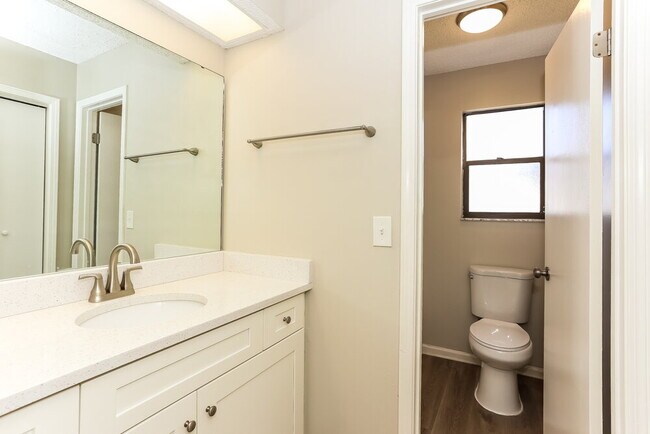 Building Photo - 8539 Echoridge Ct