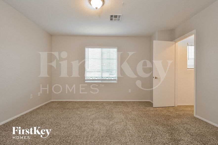 Building Photo - 3632 Starlight Evening St