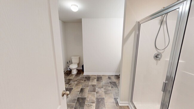 Building Photo - Pet Friendly 2023 Build in Convenient Location!