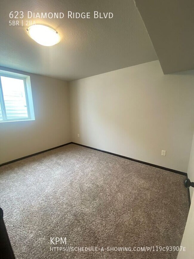 Building Photo - 623 Diamond Ridge Blvd