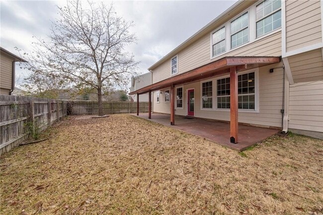Building Photo - 1136 Beechwood Dr