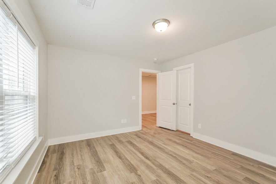 Building Photo - 1421 Feldspar Ct