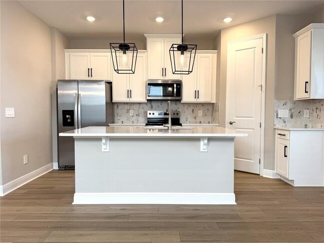 Building Photo - 16526 Silver Brook Wy