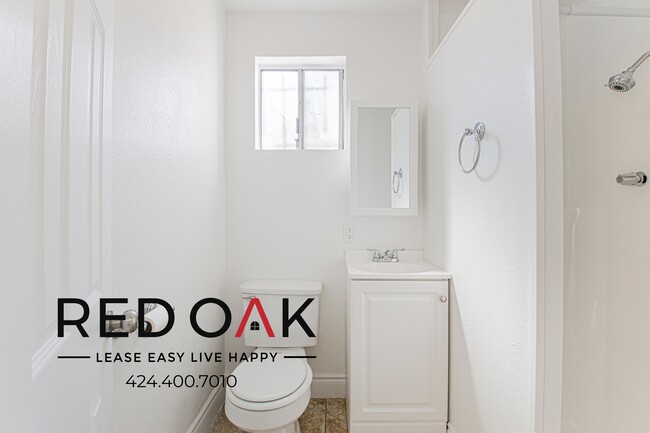 Building Photo - 1047 E New York St