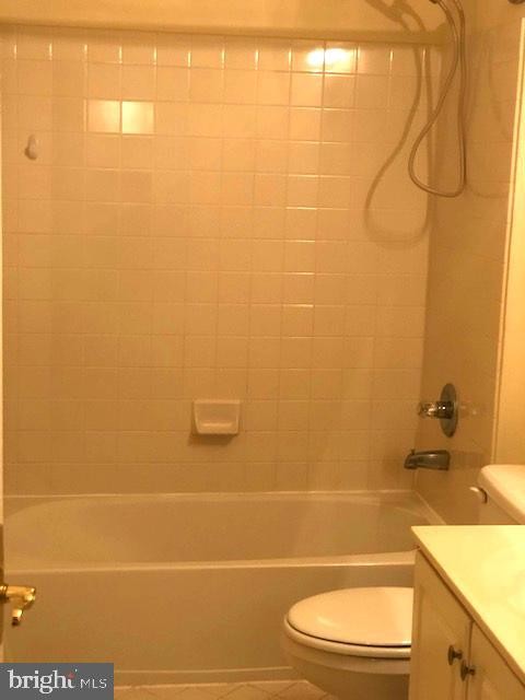 Building Photo - 21505 Trowbridge Square