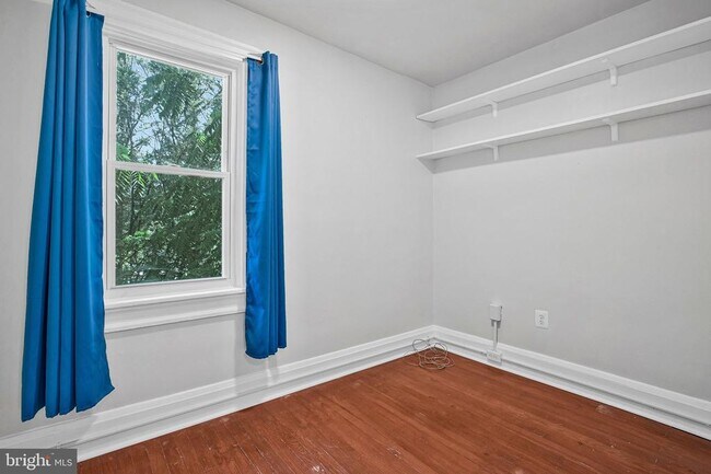 Building Photo - 508 Cording Ave