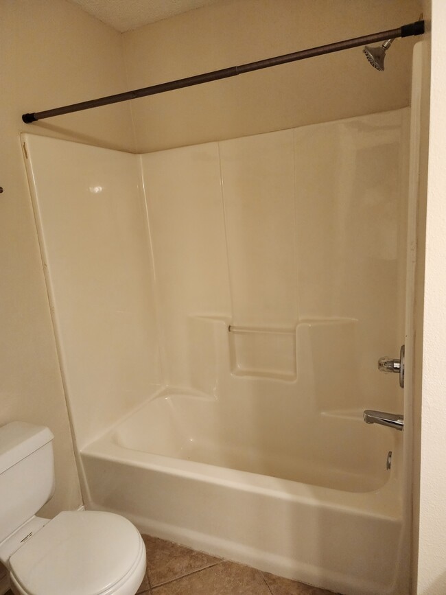 Building Photo - 5729 Bronco Pl