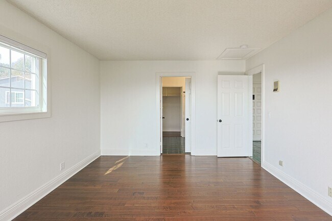 Building Photo - Spacious 4 Bed / 3 Bath Home in Desirable Nebo Hill – La Mesa (3,056 Sq Ft)