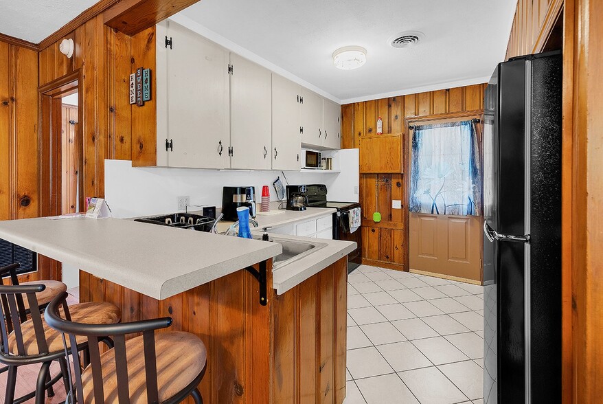 Building Photo - 39 Gates Way