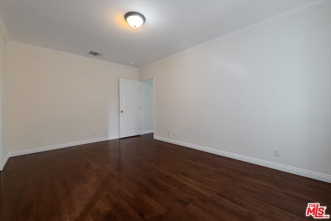 Building Photo - 809 N La Jolla Ave