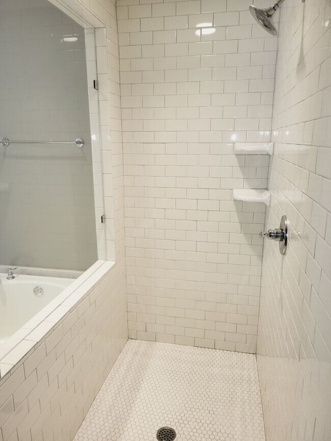 Building Photo - 4417 Tuckahoe Ln