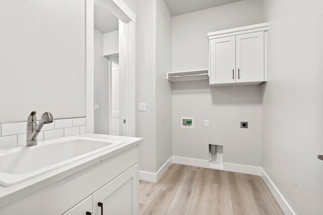Building Photo - 10692 W Bell Fountain Dr