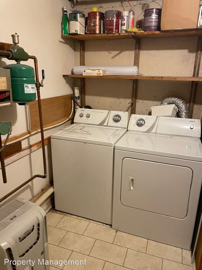 Building Photo - 1 br, 1 bath House - 12 Sigwin Circle - Fu...