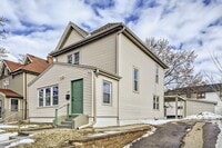 Building Photo - 610 Fairview Ave N