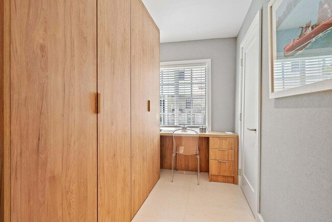 Building Photo - 3211 Washington Rd