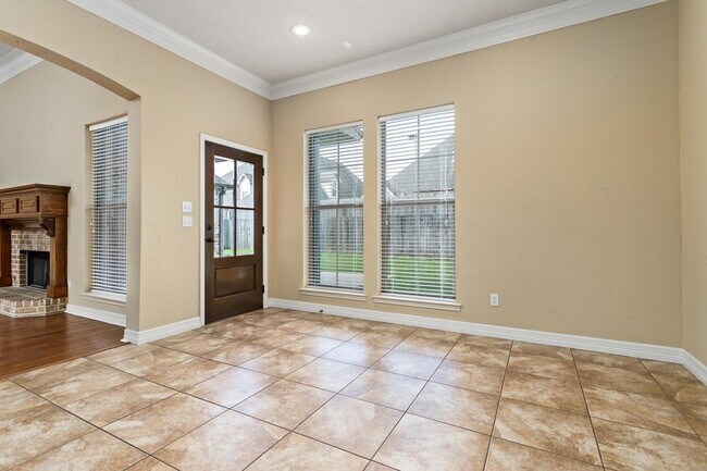 Building Photo - 3525 Windrose Dr