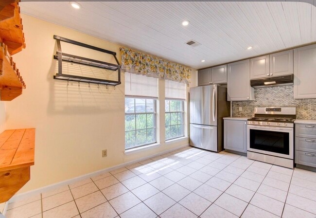 Building Photo - 19407 Glenway Falls Dr