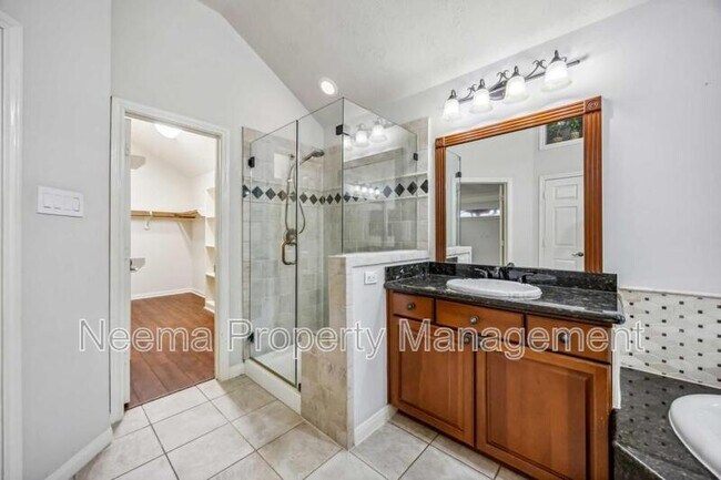 Building Photo - 23822 Wellington Ct Blvd