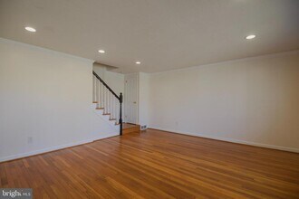 Building Photo - 224 Waverly Rd