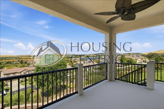 Building Photo - Executive Gated Rental with Stunning Views & Solar!