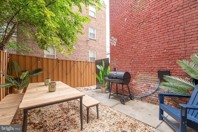 Building Photo - 2021 4th St NW