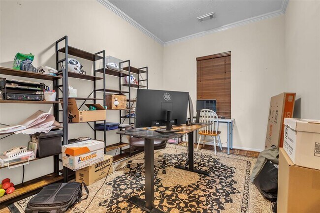 Building Photo - 10711 Gilford Crest Dr