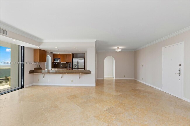 Building Photo - 2715 N Ocean Blvd