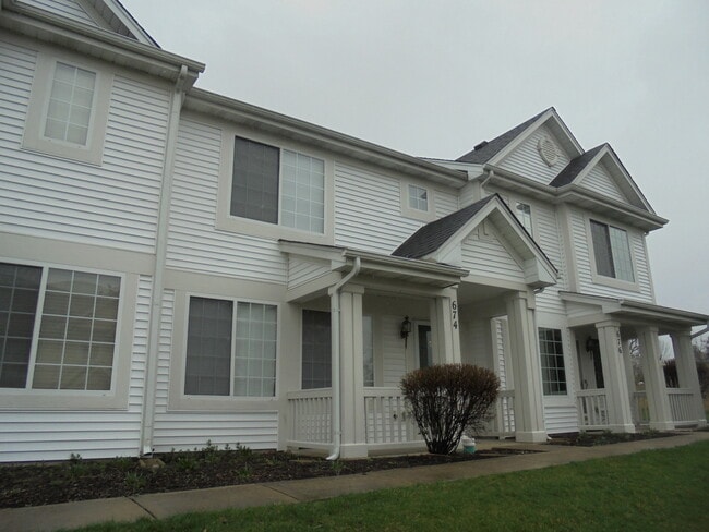 Building Photo - 674 Lincoln Station Dr