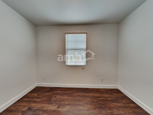 Building Photo - 2135 W Magdalena Lane