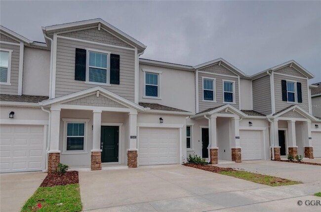 Building Photo - 3243 Laurent Lp