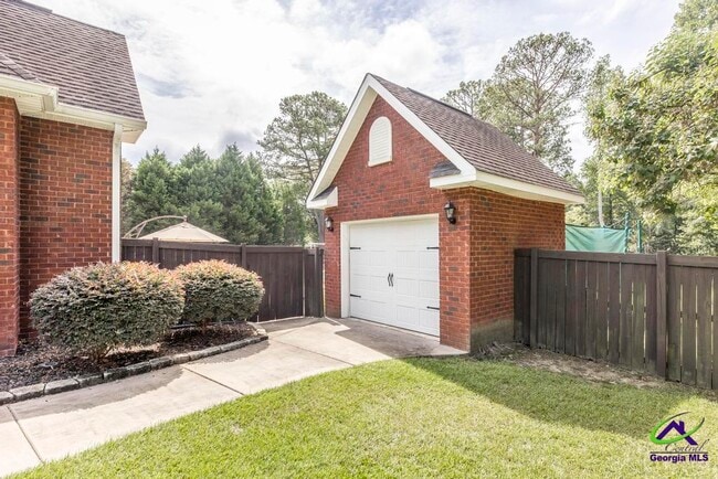 Building Photo - 258 Southfield Ct