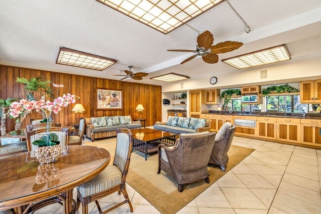 Building Photo - 250 Kawaihae St