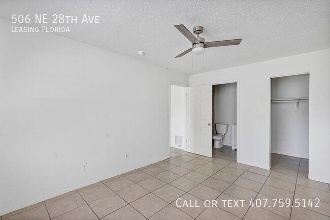 Building Photo - 506 NE 28th Ave
