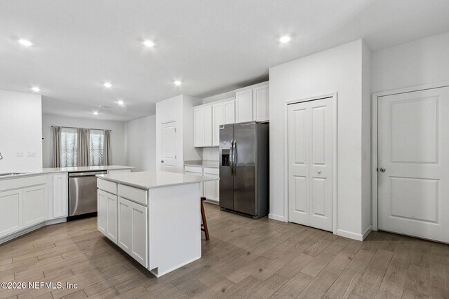 Building Photo - 3012 Granary Pk Ave