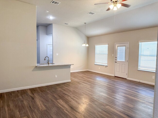 Building Photo - Westover Duplexes New