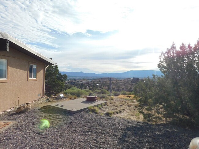 Building Photo - Views, Views and more Views!