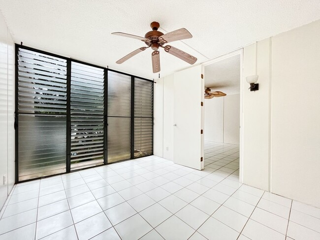 Building Photo - Pet Friendly Mililani Condo with 1 Parking!