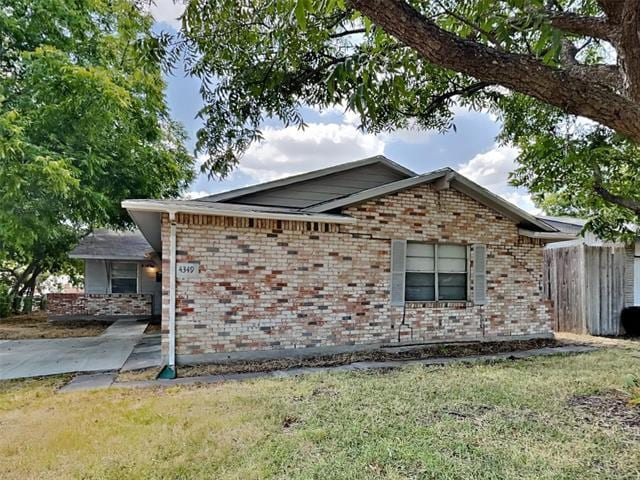 Building Photo - 4349 Chestnut Dr