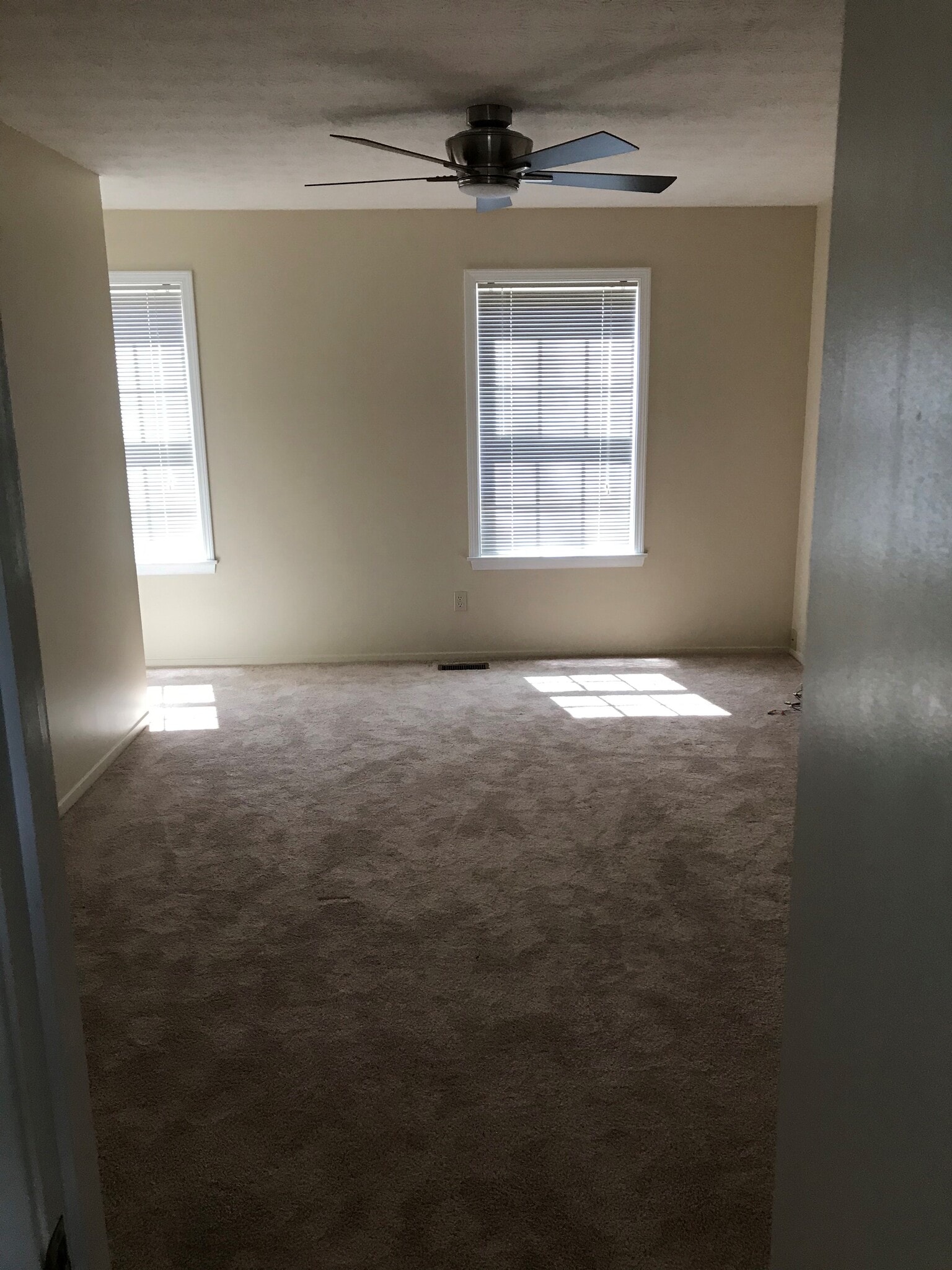 Building Photo - 4730 Carversham Way