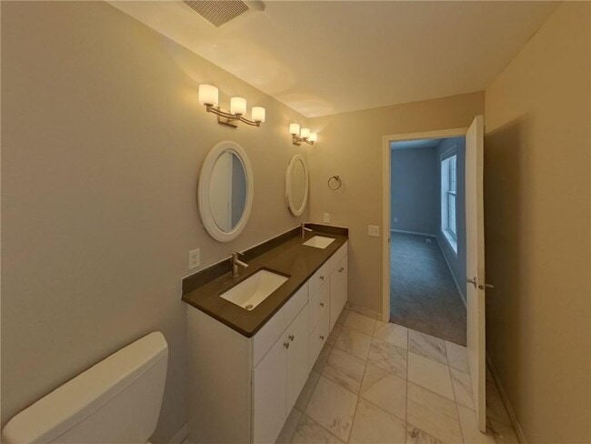 Building Photo - 2303 Leyland Cir