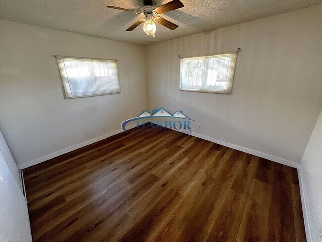 Building Photo - 10019 Felton Ave