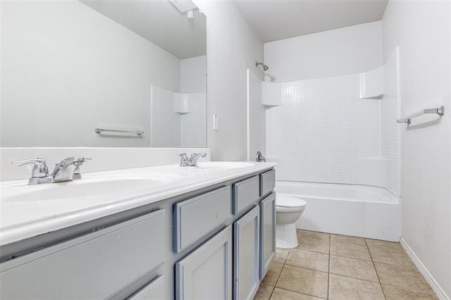 Building Photo - 13072 Sewanee Dr