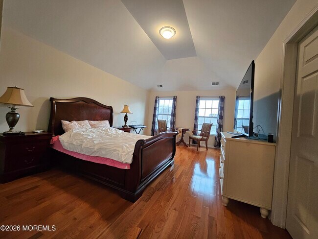 Building Photo - 12 Jensen Court