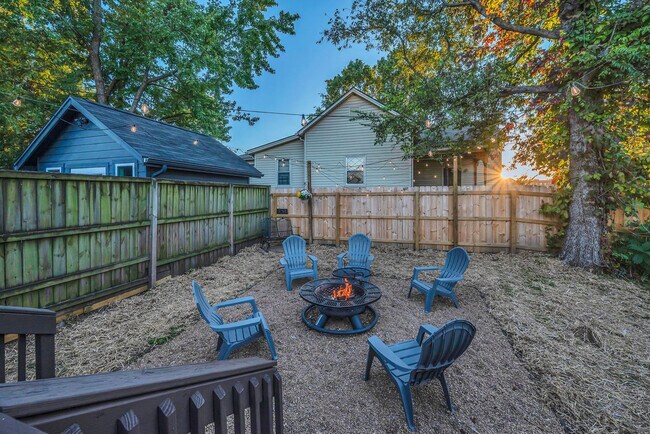 Building Photo - 1331 4th Ave N