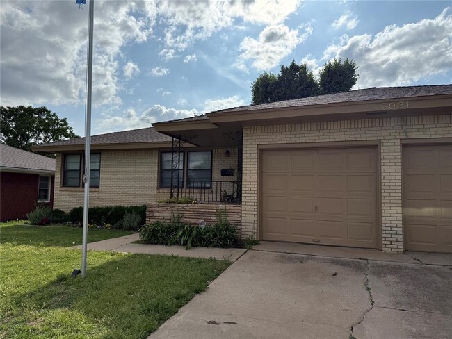 Building Photo - 3021 N Zedna Dr