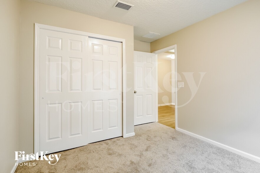 Building Photo - 319 Hepburn Rd