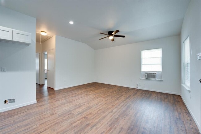 Building Photo - 1413 Egypt St