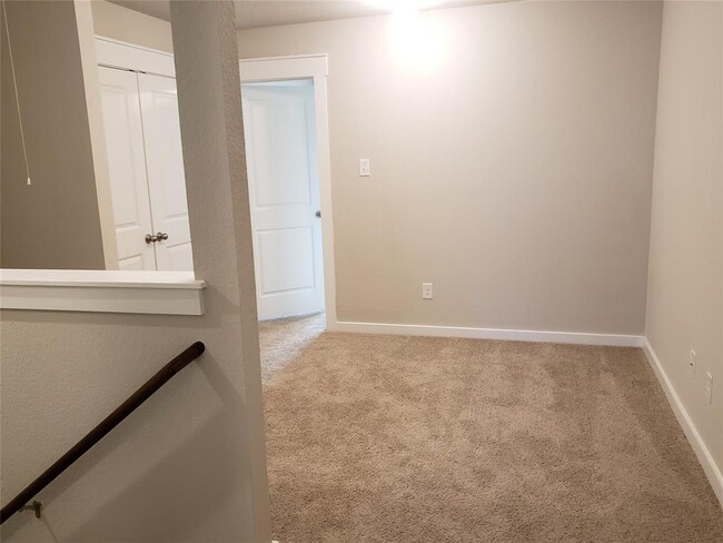 Building Photo - 17202 Crane Fly Dr