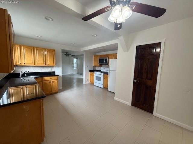 Primary Photo - 487 5th Ave