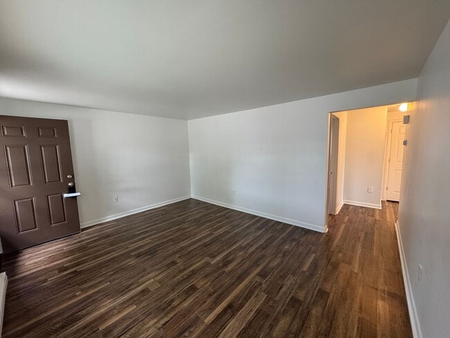 Building Photo - 1402 Hoyt St